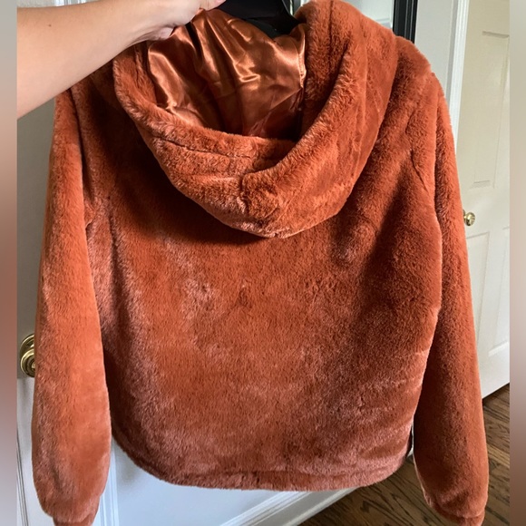 fuzzy jacket - Picture 2 of 2